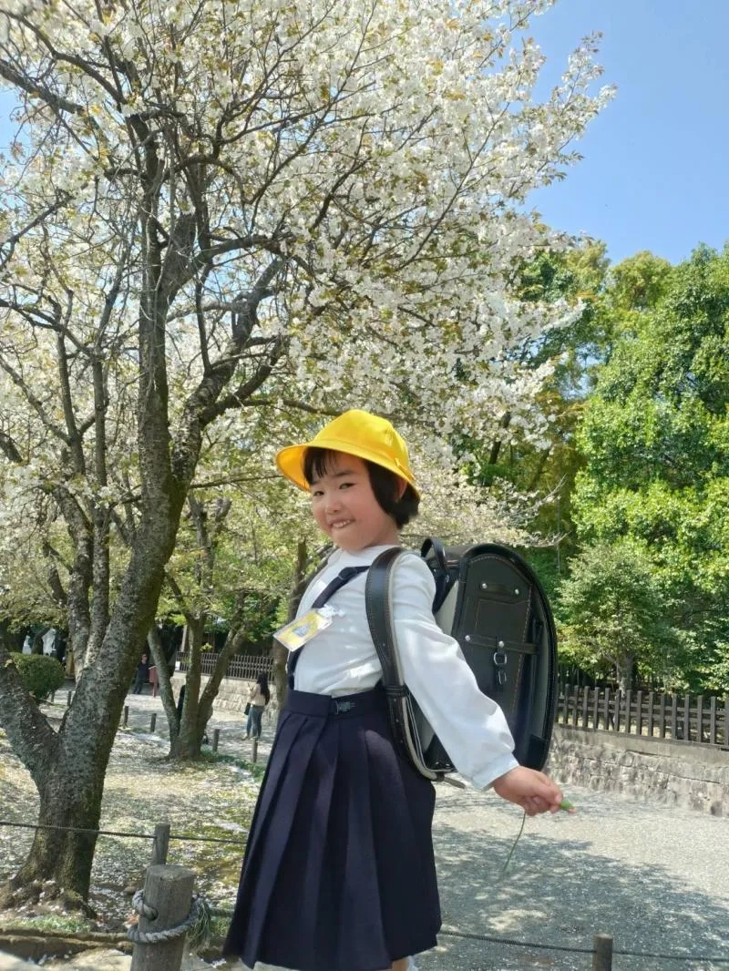 「黒が一番シールが映える」娘の想いを大切にした選択