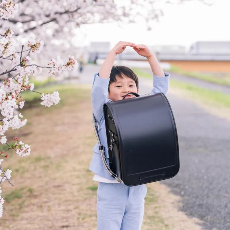 ランドセルは牛革でも軽い！体感重量を軽減する池田屋の工夫とおすすめ